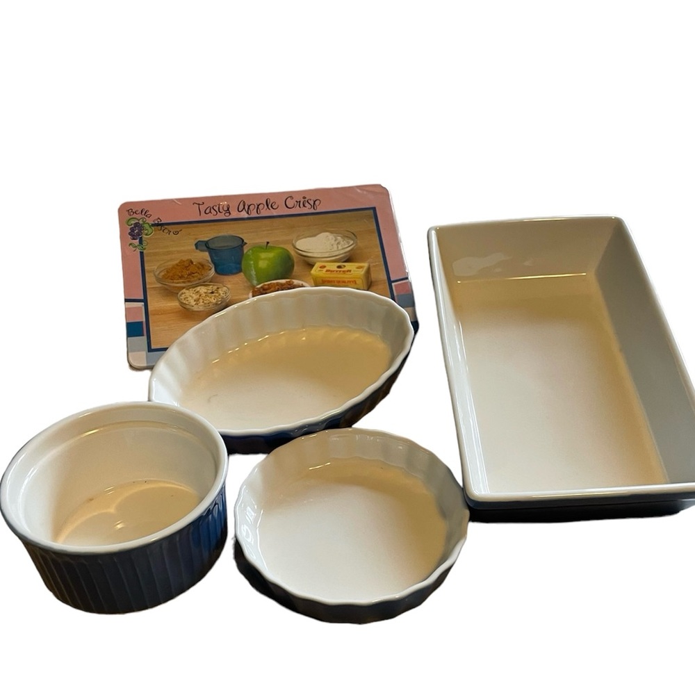 Bella Bistro Bakeware Kids 4 Piece Porcelain Set w Recipes Corning Ware Blue